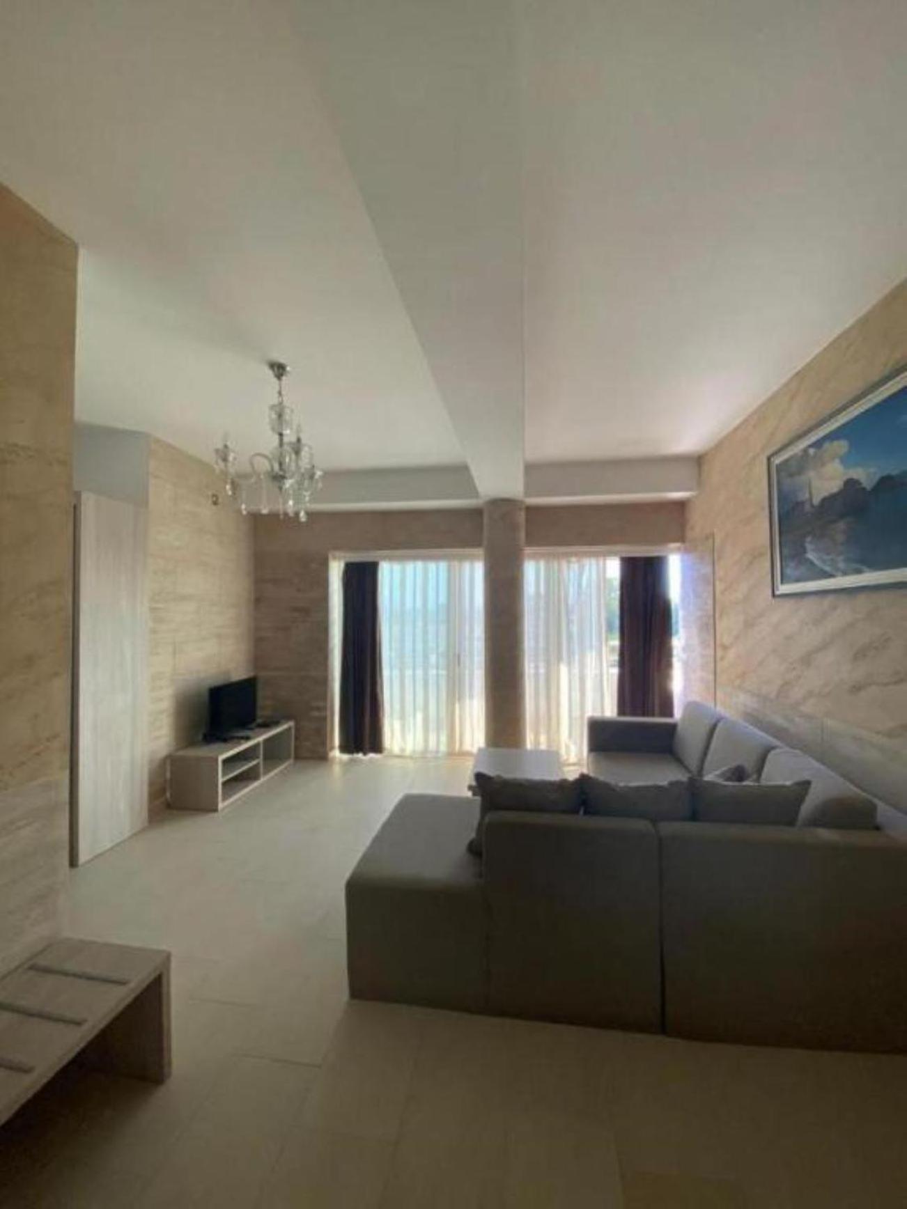 Imperial Hotel Ulcinj Buitenkant foto